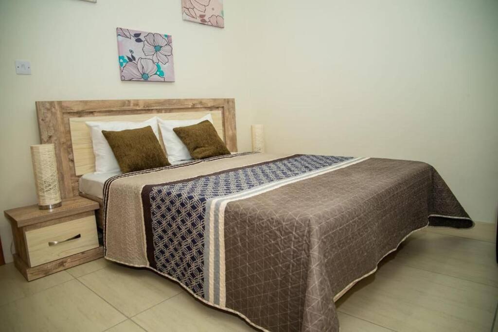Entire Luxury 3 Bedroom Condo For Rent - Flic-En-Flac - Close To Beach المظهر الخارجي الصورة