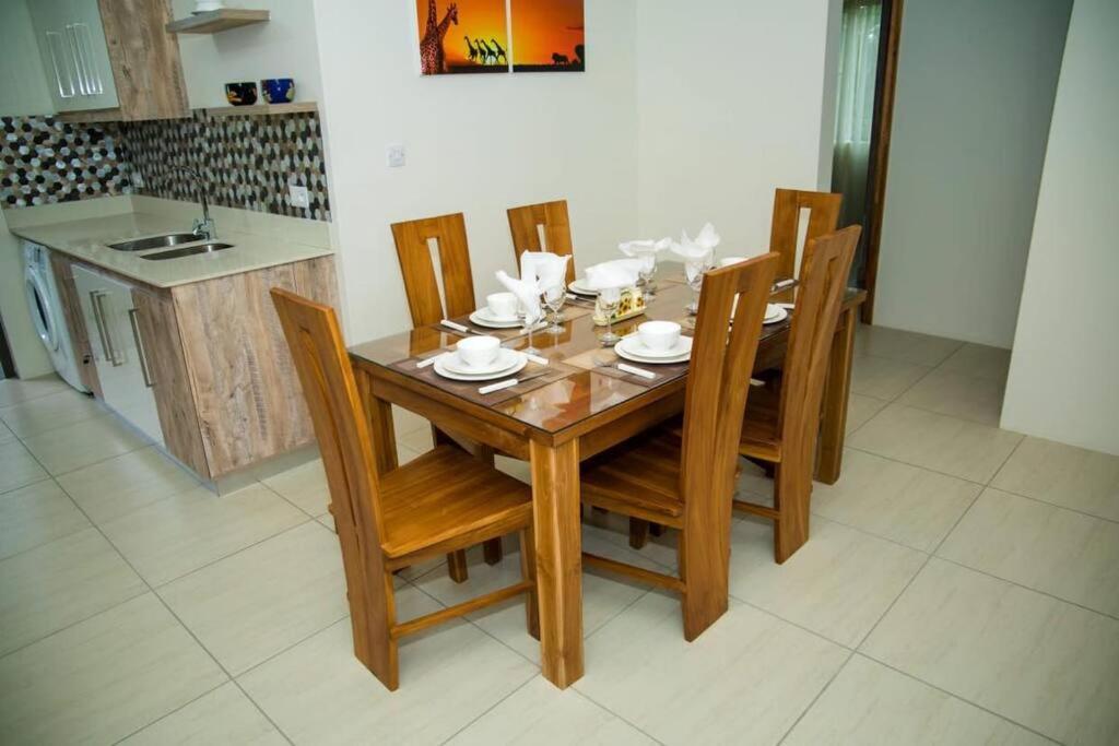 Entire Luxury 3 Bedroom Condo For Rent - Flic-En-Flac - Close To Beach المظهر الخارجي الصورة