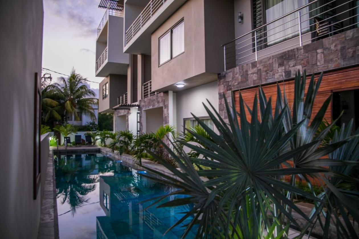 Entire Luxury 3 Bedroom Condo For Rent - Flic-En-Flac - Close To Beach المظهر الخارجي الصورة
